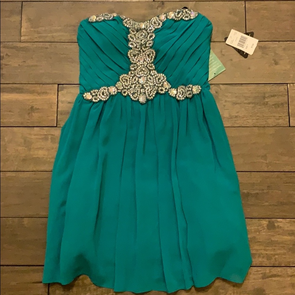 Strapless formal dress (send offers, negotiable)